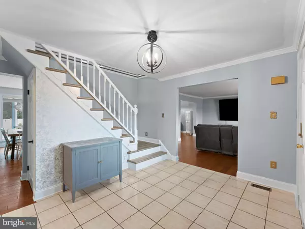 Sewell, NJ 08080,4 HICKORY CIR