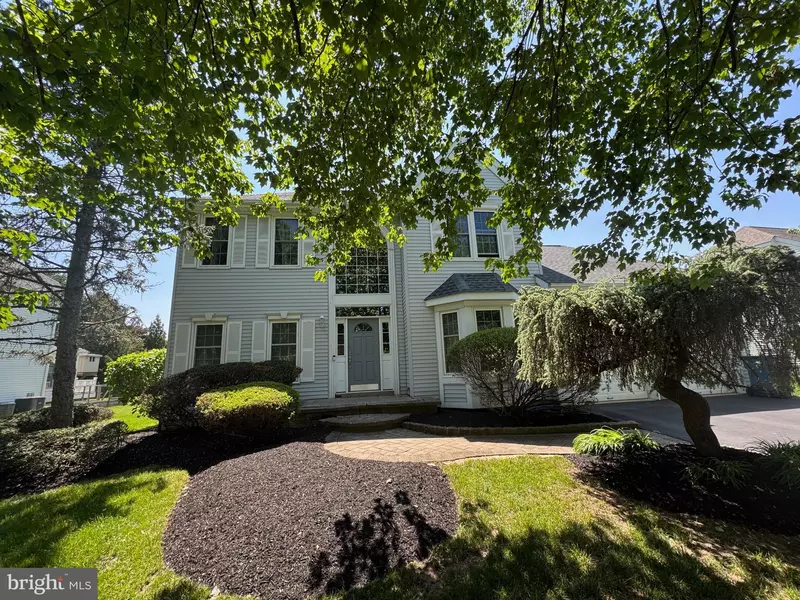 9 MADISON DR, Plainsboro, NJ 08536