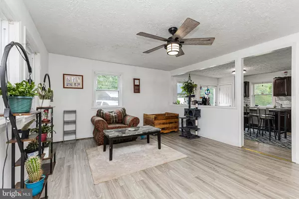 Sumerduck, VA 22742,13517 SILVER HILL RD