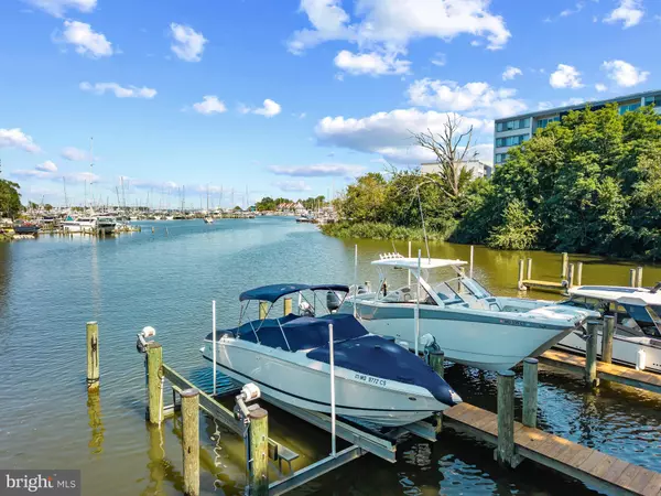 Annapolis, MD 21403,4 LITTLE HARBOR WAY