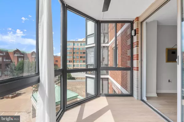 Rockville, MD 20850,24 COURTHOUSE SQ #24-311