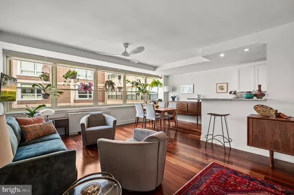 Philadelphia, PA 19103,1806-18 RITTENHOUSE SQ #1906-07