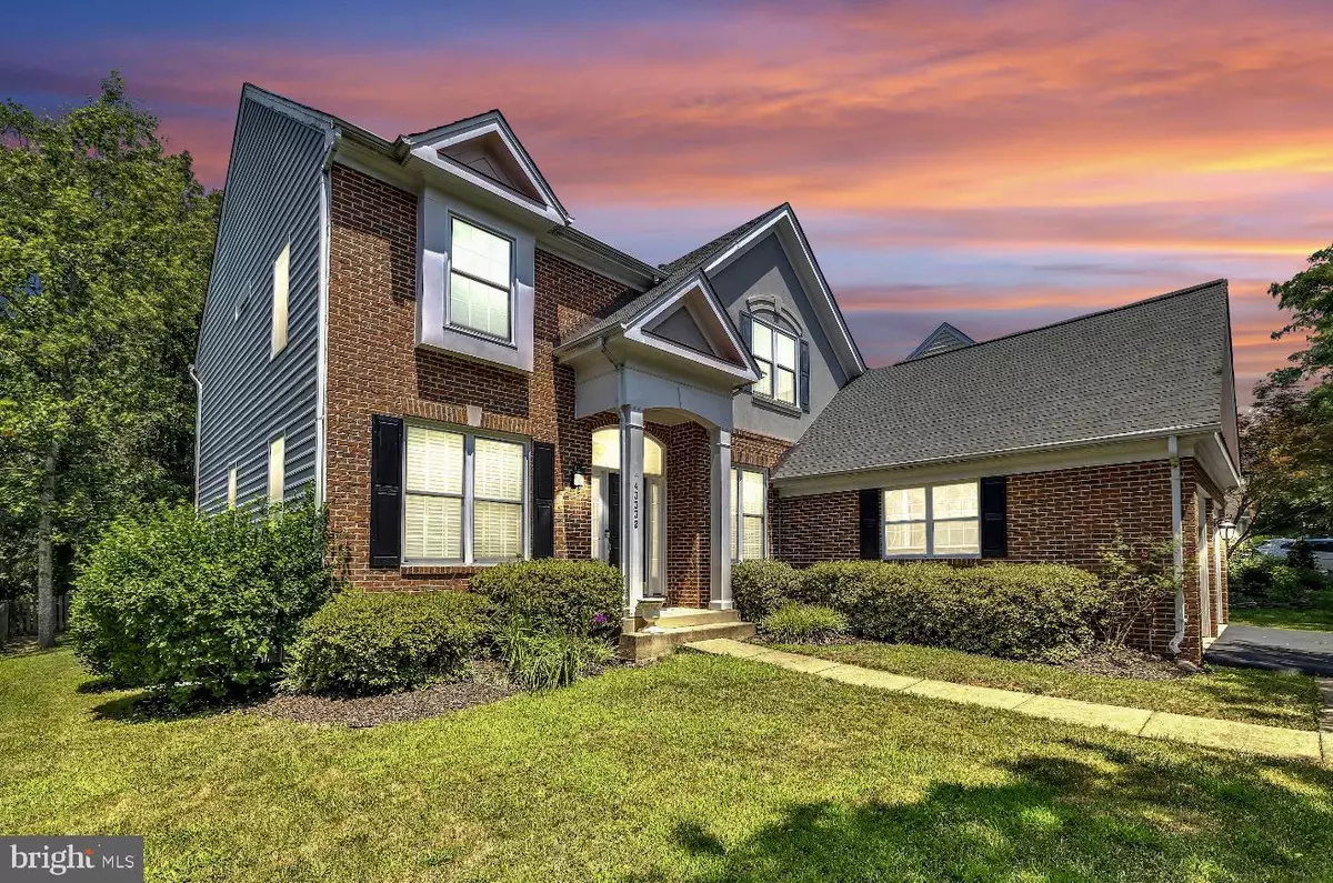 Chantilly, VA 20152,43332 BURKE DALE ST