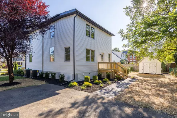 Winchester, VA 22601,703 NATIONAL AVE