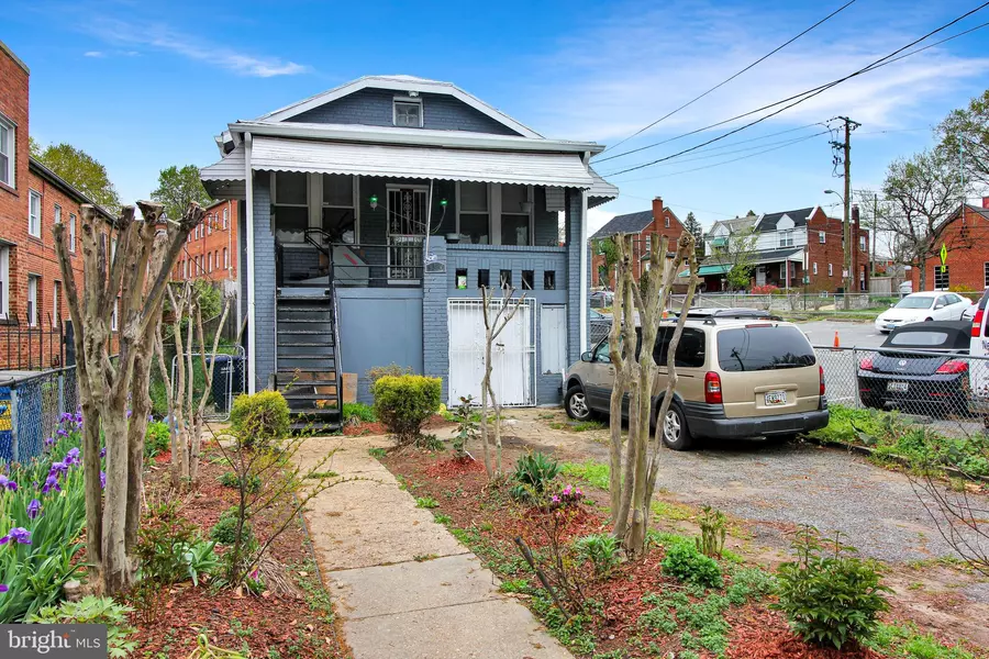 4380 BENNING RD NE, Washington, DC 20019