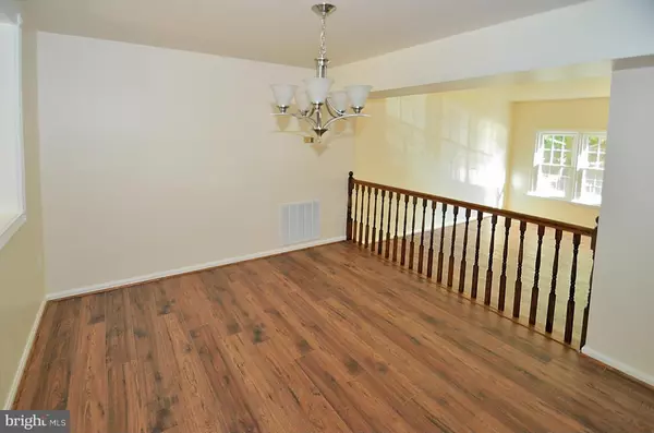 Fairfax, VA 22032,4742 GAINSBOROUGH DR