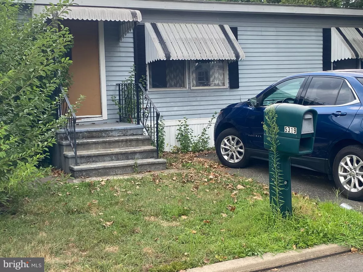 Morrisville, PA 19067,5319 GLENLOCH DR