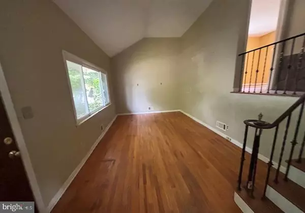 Hamilton, NJ 08690,7 HARTMAN DR