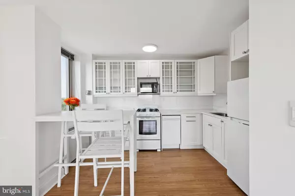 Washington, DC 20007,2800 WISCONSIN AVE NW #702