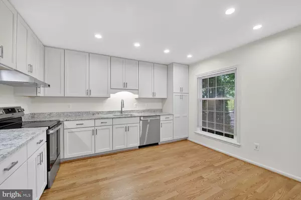 Bethesda, MD 20816,4843 SANGAMORE RD #20