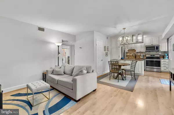 Alexandria, VA 22314,1111 N PITT ST #1C