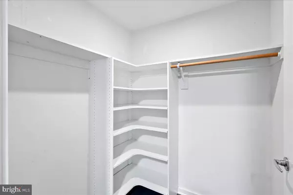 Arlington, VA 22201,3409 WILSON BLVD #412
