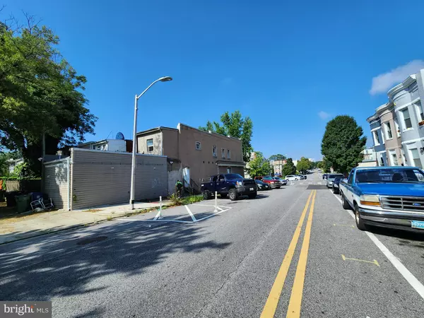 Baltimore, MD 21218,916 E 20TH ST