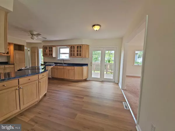 Pennsville, NJ 08070,82 HARVARD RD
