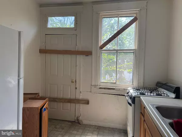 Baltimore, MD 21218,739 E 36TH ST