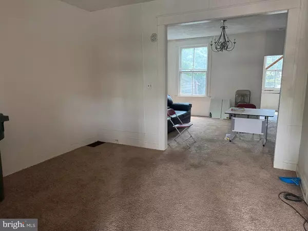 Baltimore, MD 21218,739 E 36TH ST