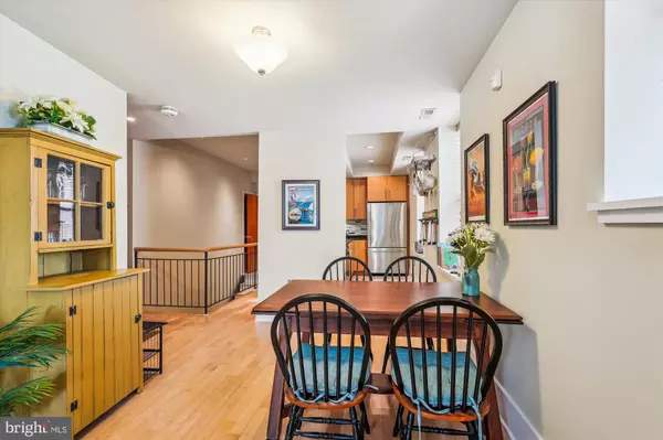 Washington, DC 20001,2914 11TH ST NW #102