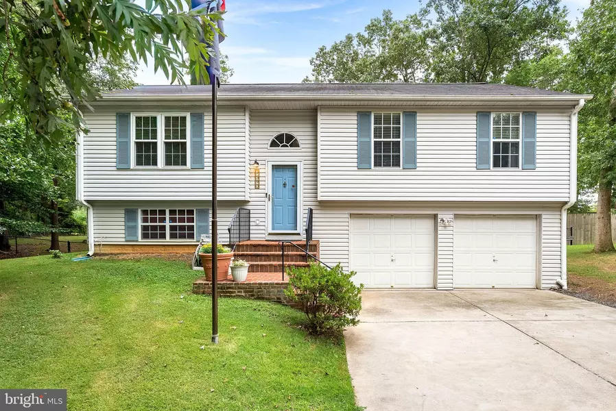 7390 LAKE DR, Manassas, VA 20111