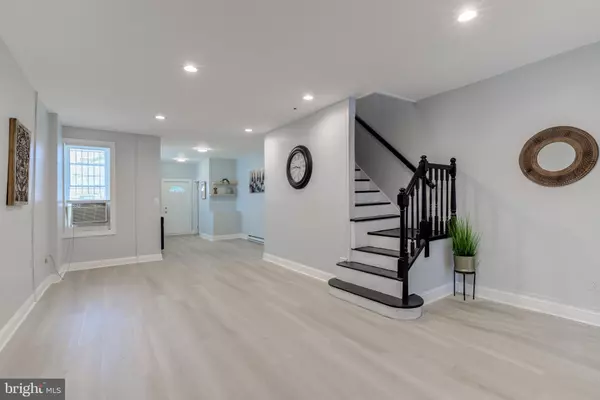 Philadelphia, PA 19143,1313 S LINDENWOOD ST