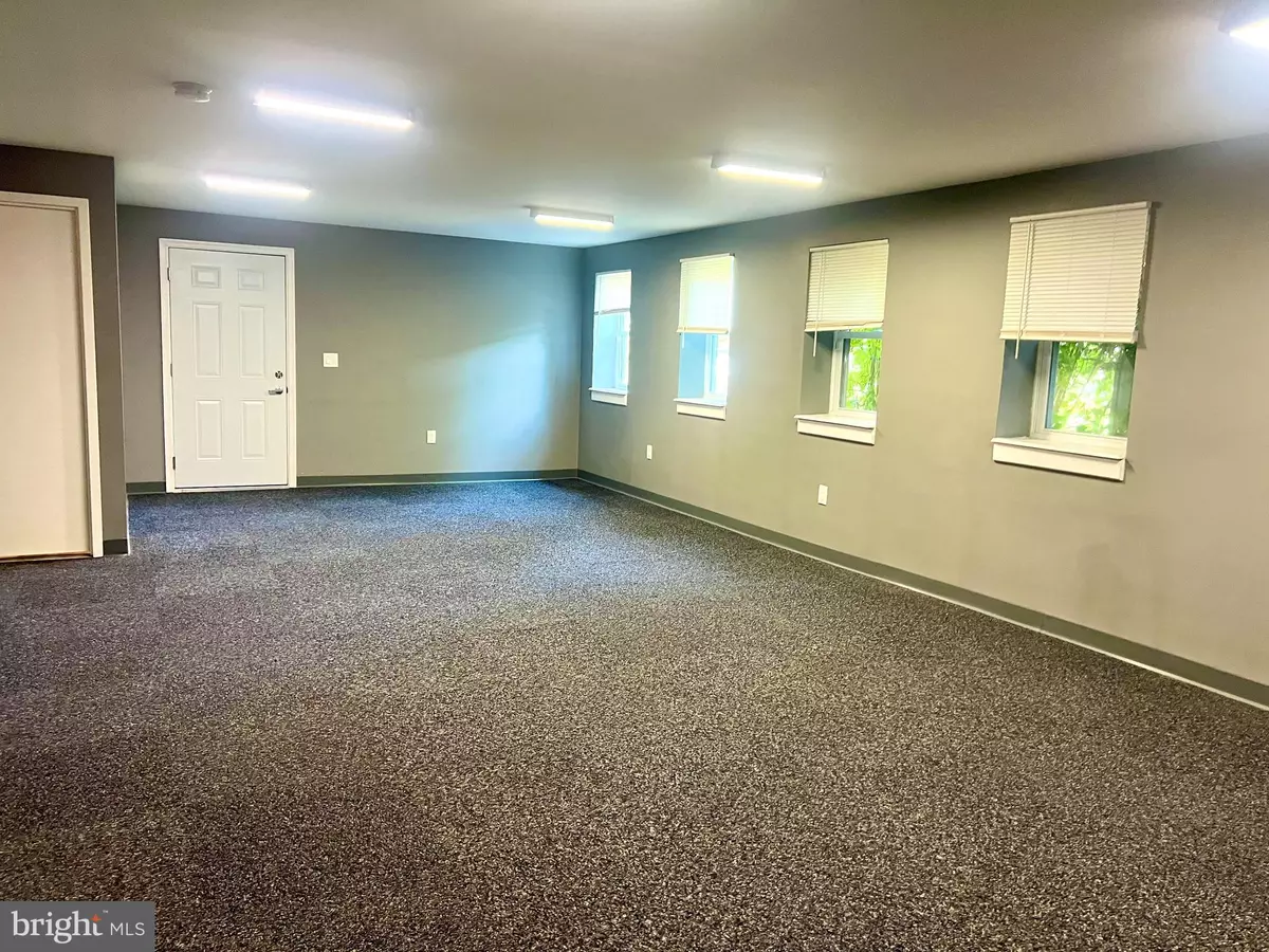 Pennsauken, NJ 08109,6700 RUDDEROW AVE