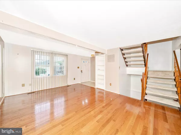 Capitol Heights, MD 20743,378 POSSUM CT