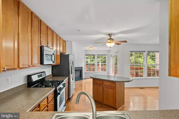 Laurel, MD 20724,8103 PENNINGTON DR