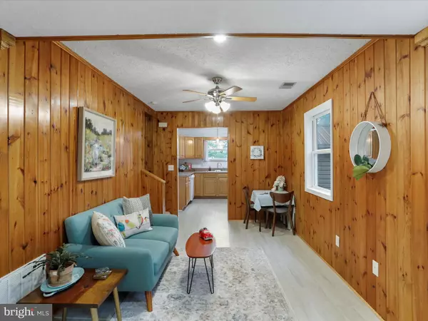 Martinsburg, WV 25405,235 SLONAKER LN