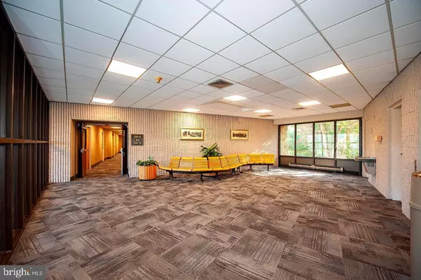 Exton, PA 19341,80 W WELSH POOL RD #102 N