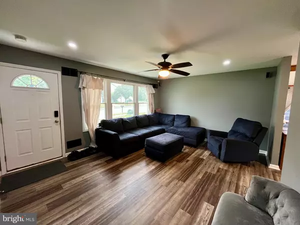 Barnegat, NJ 08005,87 VILLAGE DR