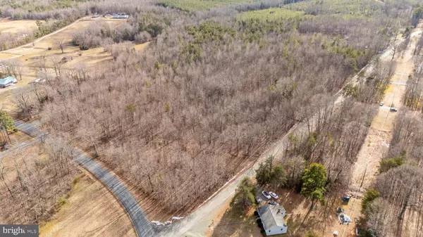 Louisa, VA 23093,82 COSNER RD