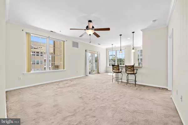 Clementon, NJ 08021,424 HIGHLAND ESTS