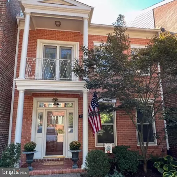 3922 N GLEBE RD, Arlington, VA 22207