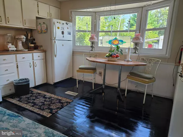 Barnegat, NJ 08005,37 NANCY LN