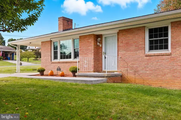 Front Royal, VA 22630,12 MORAIN ST