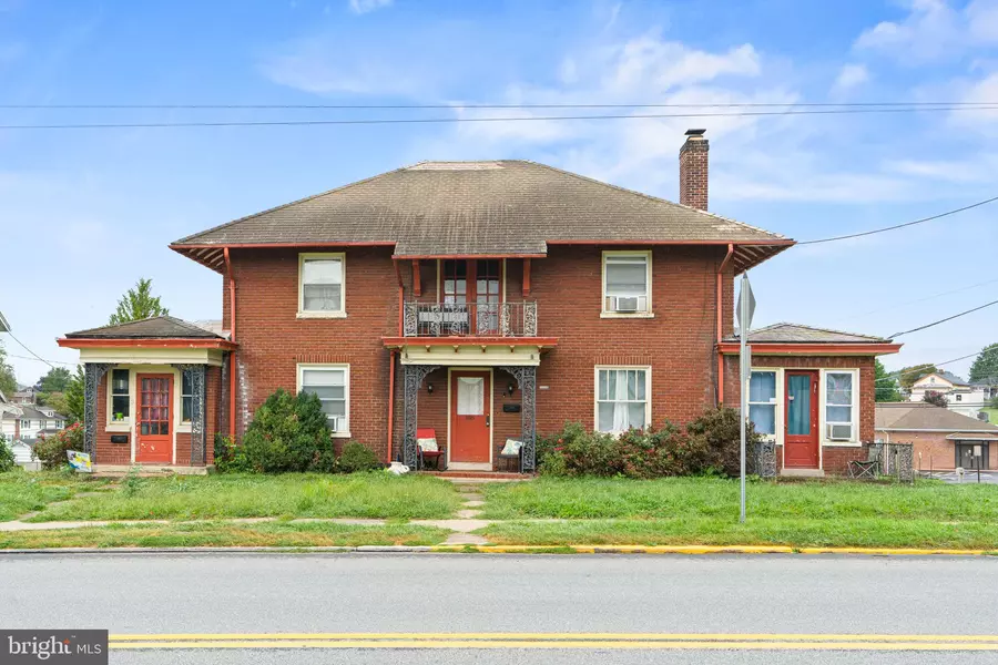 186 N MAIN ST, Spring Grove, PA 17362