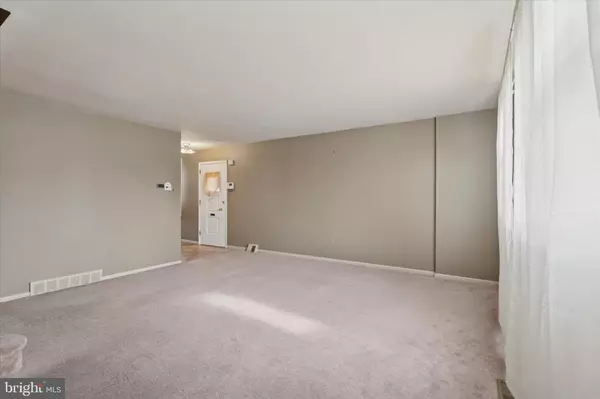 Philadelphia, PA 19128,7429 KEIFFER ST