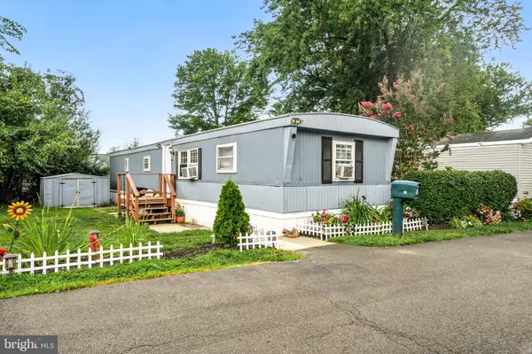 Fairless Hills, PA 19030,11 KENNEDY DR