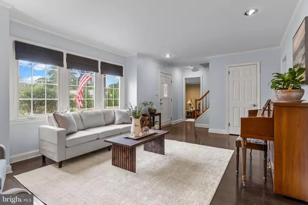 Yardley, PA 19067,27 GLEN DR