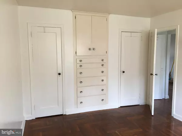 30 CORBIN CT, Wilmington, DE 19805