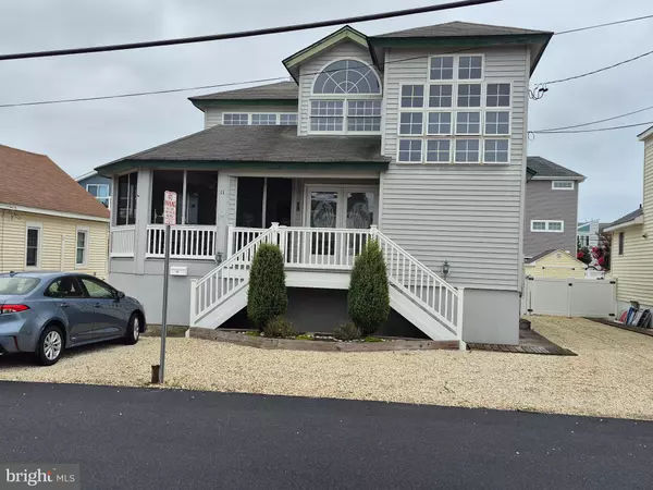 11 E JEANETTE AVE, Long Beach Township, NJ 08008