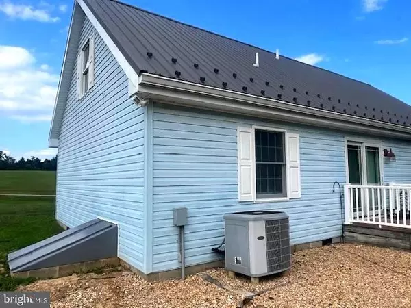 Augusta, WV 26704,120 MILLER LN