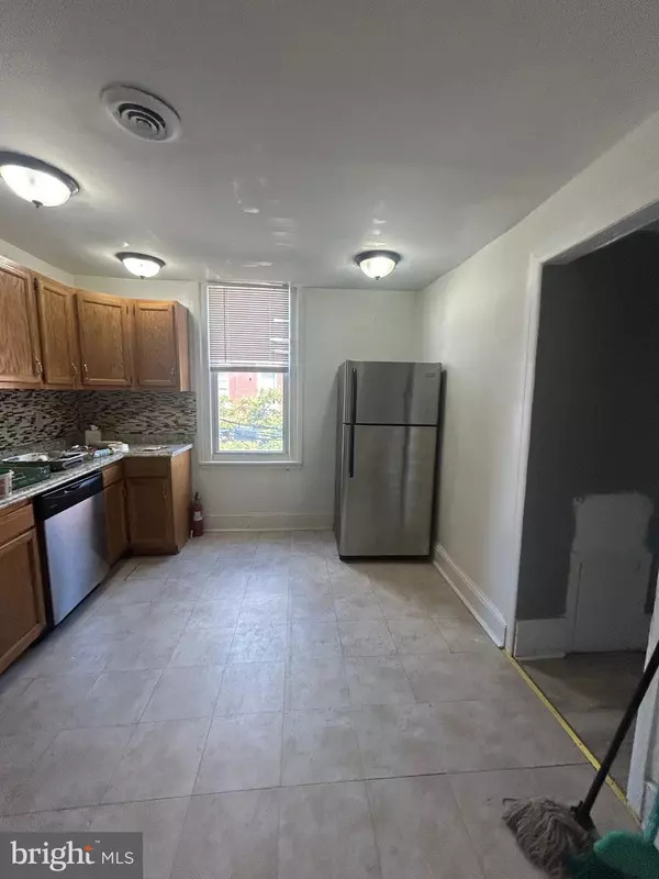Philadelphia, PA 19140,3618 N 19TH ST #2