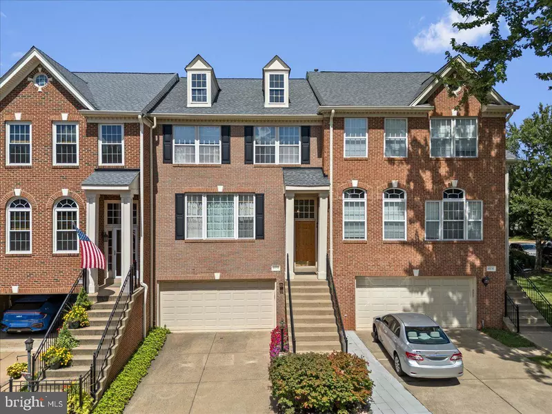 46134 BRISBANE SQ, Sterling, VA 20165