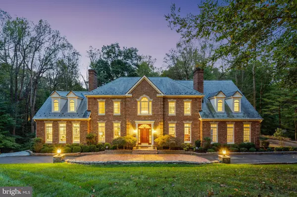 10112 HIGH HILL CT, Great Falls, VA 22066