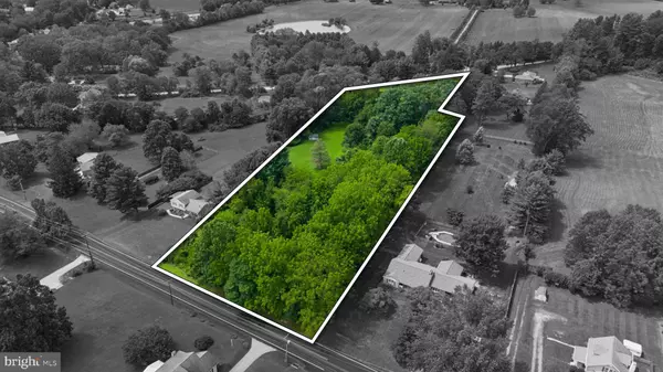 Kennett Square, PA 19348,907 UNIONVILLE WAWASET RD