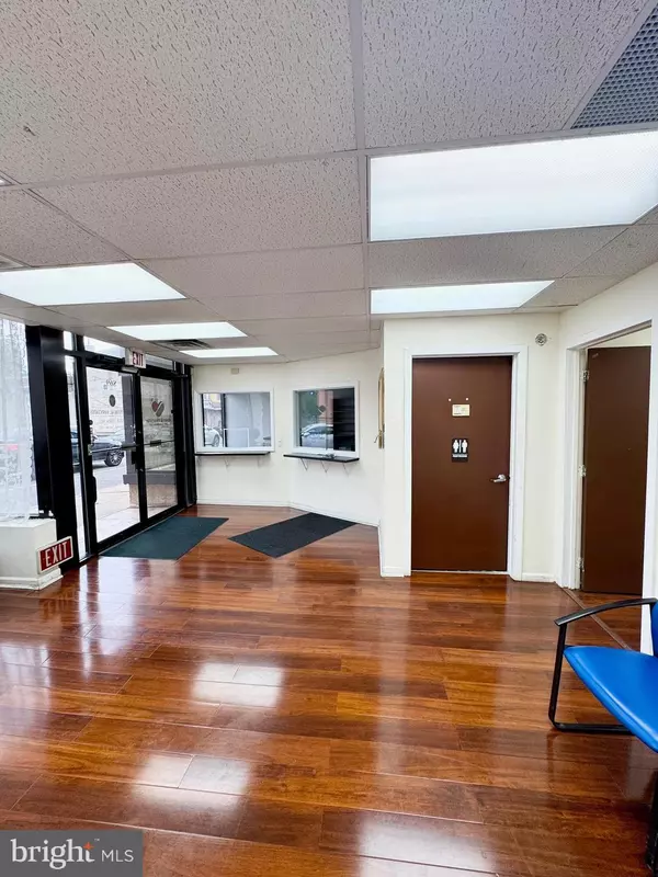 Darby, PA 19023,869-871 MAIN ST