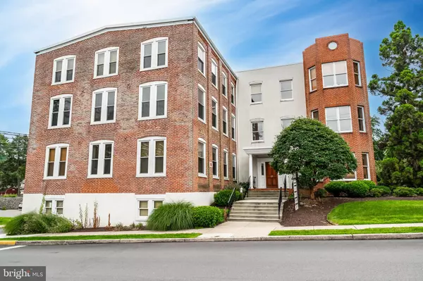 Emmaus, PA 18049,22 S 2ND ST