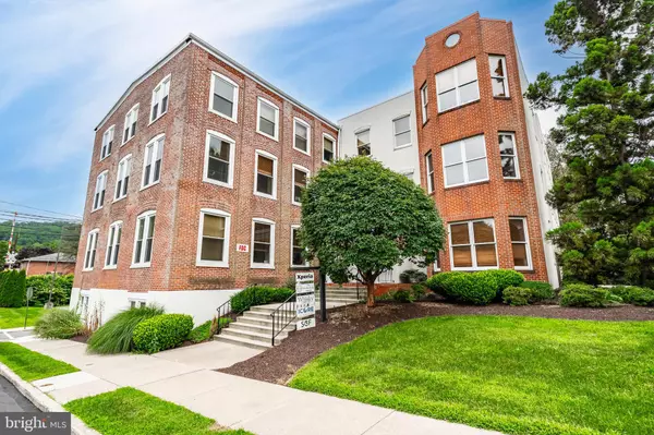 22 S 2ND ST, Emmaus, PA 18049