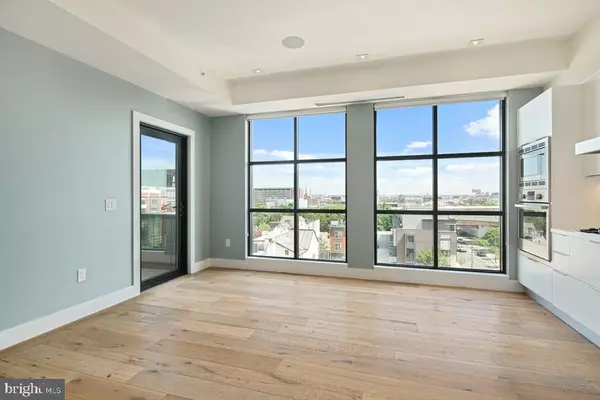 Philadelphia, PA 19106,240 N 2ND ST #UNIT 6W
