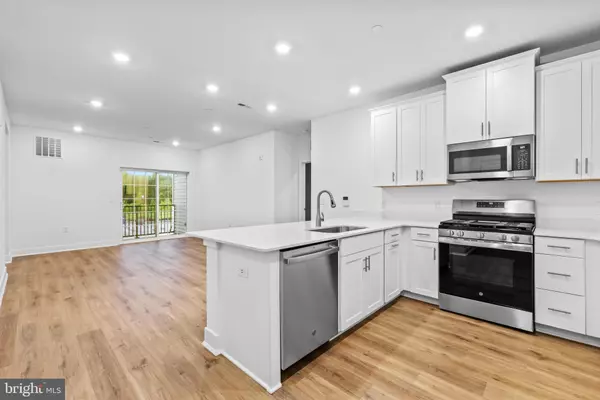Monroe Township, NJ 08831,30206 RADFORD